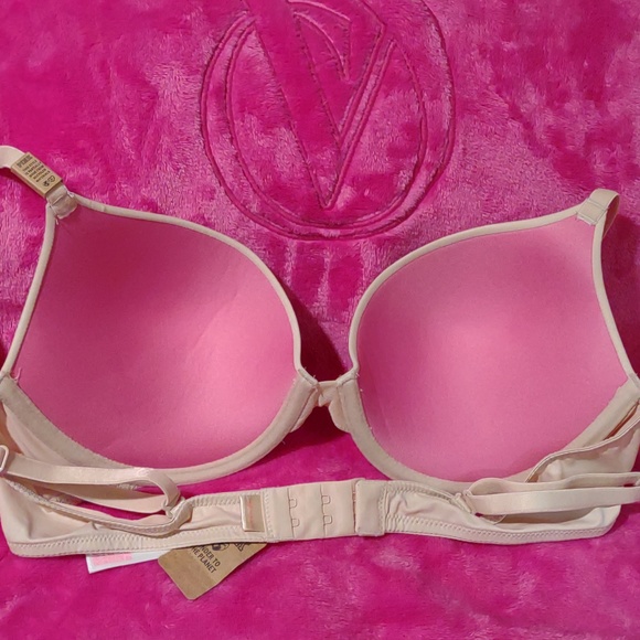 Victoria Secret Pink push up bra size 34A NWT - Picture 2 of 5